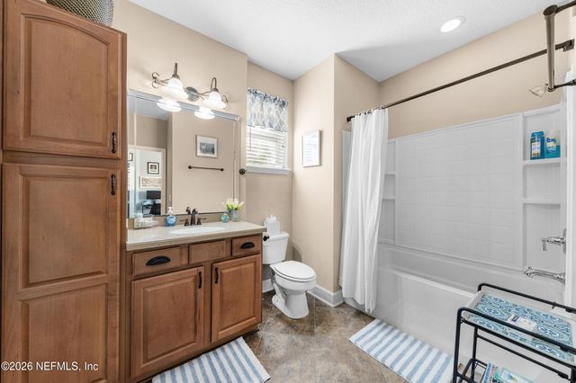 4480 DEERWOOD LAKE Parkway 238, Jacksonville, FL 32216
