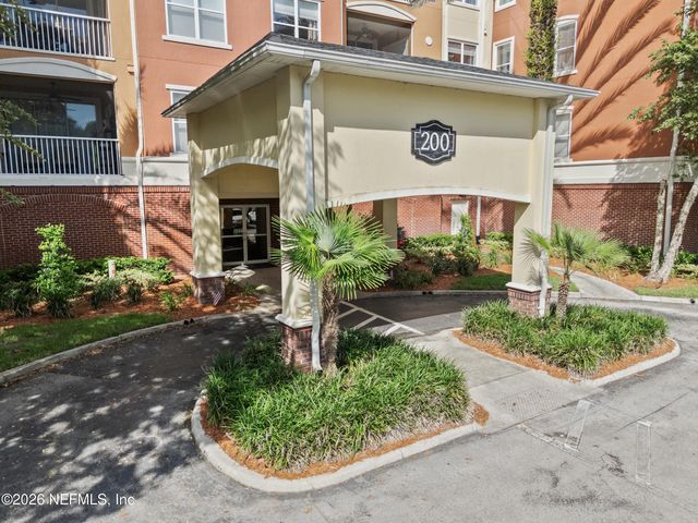 4480 DEERWOOD LAKE Parkway 238, Jacksonville, FL 32216