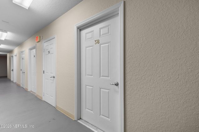4480 DEERWOOD LAKE Parkway 238, Jacksonville, FL 32216