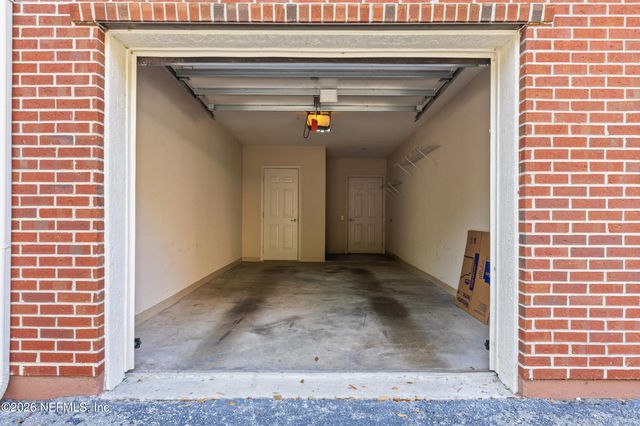 4480 DEERWOOD LAKE Parkway 238, Jacksonville, FL 32216