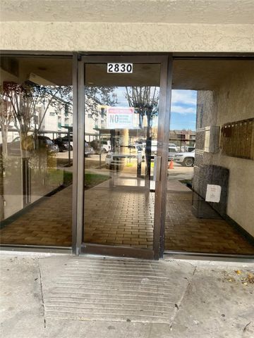 2830 S Bartell Drive 210, Houston, TX 77054