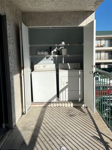 2830 S Bartell Drive 210, Houston, TX 77054