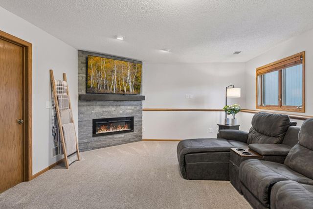 6090 145th Lane NW, Ramsey, MN 55303