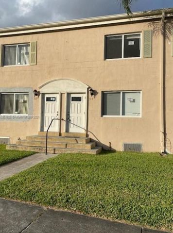 315 NW 84th Ter 315, Miami, FL 33150