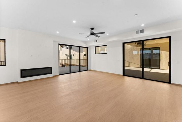 2672 Roosevelt Street, Carlsbad, CA 92008