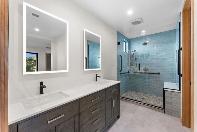 2672 Roosevelt Street, Carlsbad, CA 92008
