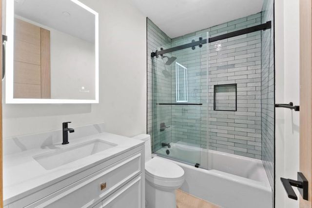 2672 Roosevelt Street, Carlsbad, CA 92008