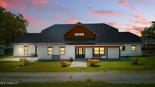 10107 Chester Lee Road, Picayune, MS 39466
