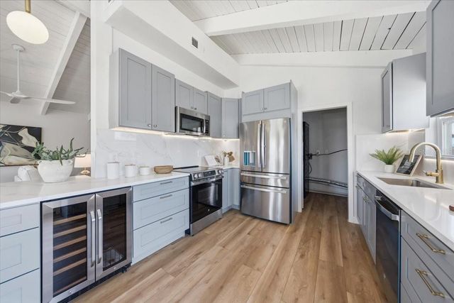 8452 6TH STREET N, St Petersburg, FL 33702