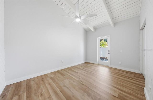 8452 6TH STREET N, St Petersburg, FL 33702