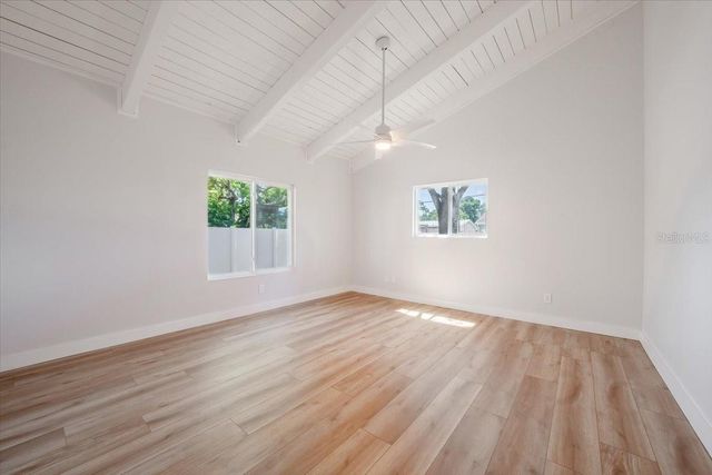 8452 6TH STREET N, St Petersburg, FL 33702