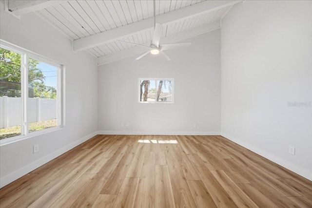 8452 6TH STREET N, St Petersburg, FL 33702