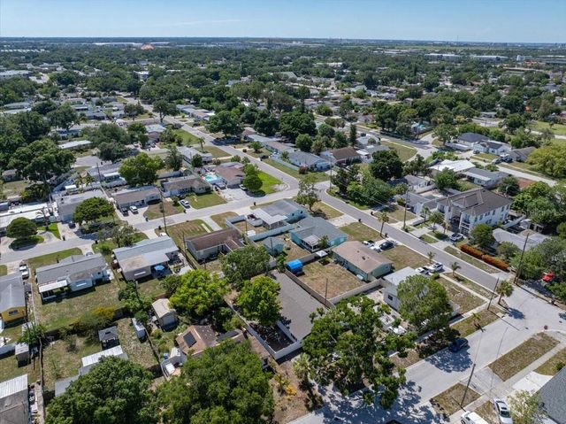 8452 6TH STREET N, St Petersburg, FL 33702