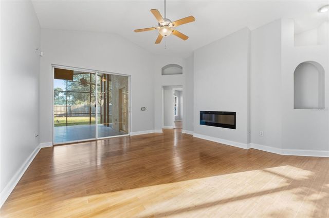 8506 TIARA PARK WAY, Tampa, FL 33635