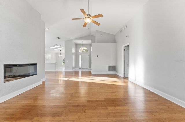 8506 TIARA PARK WAY, Tampa, FL 33635