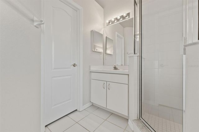 8506 TIARA PARK WAY, Tampa, FL 33635