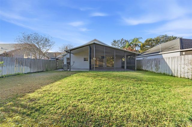 8506 TIARA PARK WAY, Tampa, FL 33635