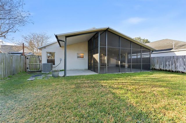 8506 TIARA PARK WAY, Tampa, FL 33635