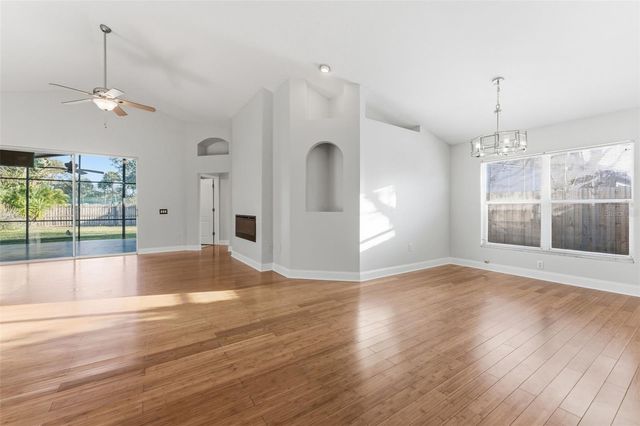 8506 TIARA PARK WAY, Tampa, FL 33635