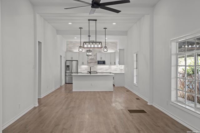 1801 N Palmetto, San Antonio, TX 78208