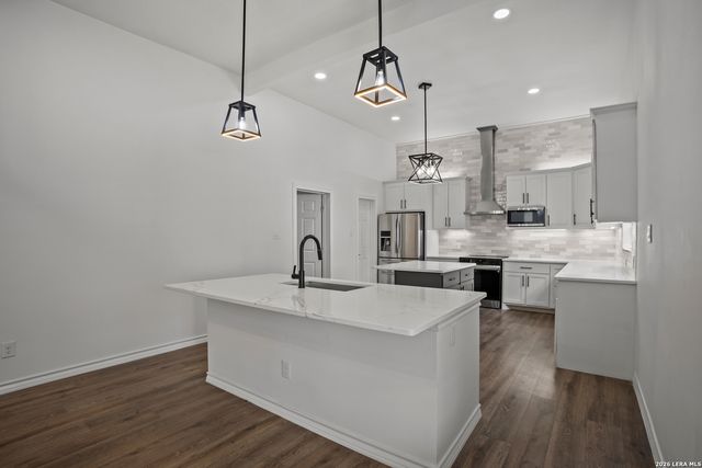 1801 N Palmetto, San Antonio, TX 78208