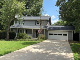 4830 Squirrel Creek Drive, Gainesville, GA 30506