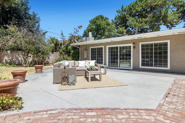 746 W Acacia Avenue W, Fresno, CA 93705