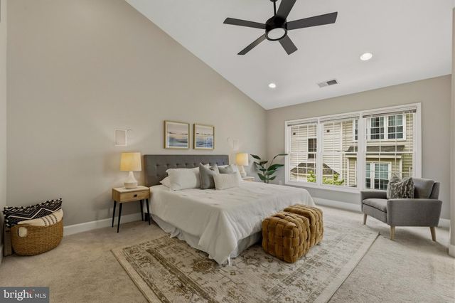 2536 GADSBY PL, Alexandria, VA 22311