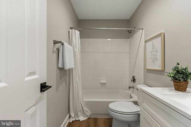 2536 GADSBY PL, Alexandria, VA 22311