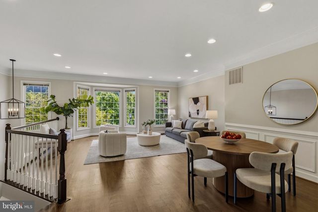2536 GADSBY PL, Alexandria, VA 22311