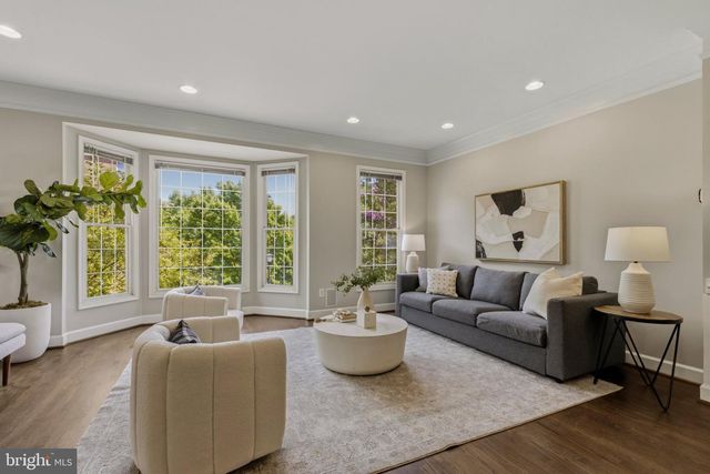 2536 GADSBY PL, Alexandria, VA 22311