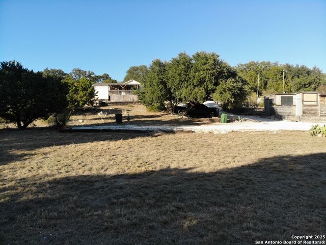 315 Cameron Trail, Lakehills, TX 78063