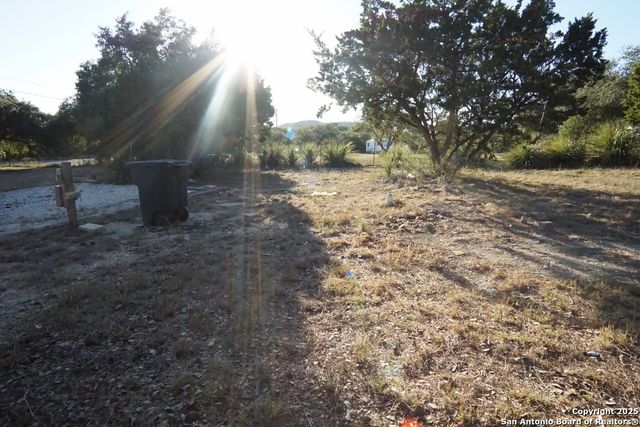 315 Cameron Trail, Lakehills, TX 78063