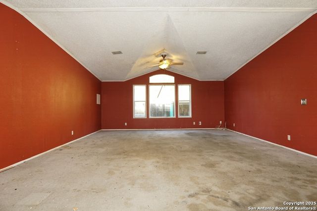 315 Cameron Trail, Lakehills, TX 78063