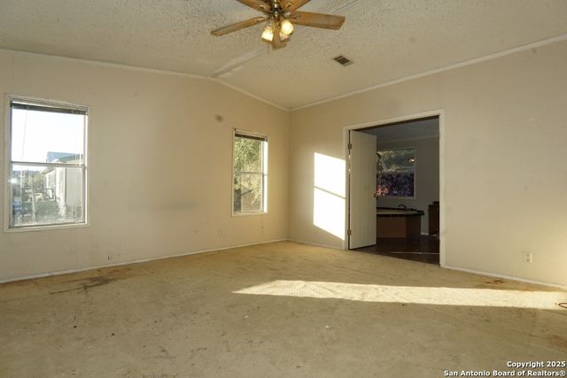 315 Cameron Trail, Lakehills, TX 78063