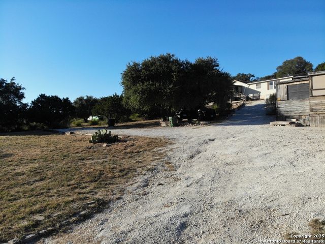 315 Cameron Trail, Lakehills, TX 78063