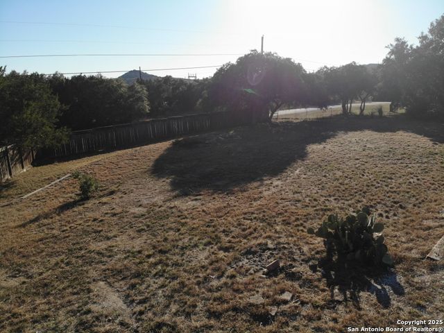 315 Cameron Trail, Lakehills, TX 78063