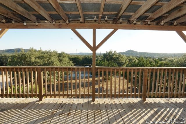 315 Cameron Trail, Lakehills, TX 78063