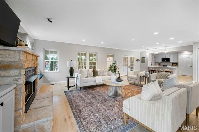 9345 Sonora Avenue, Brentwood, MO 63144