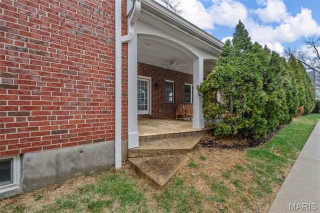 9345 Sonora Avenue, Brentwood, MO 63144