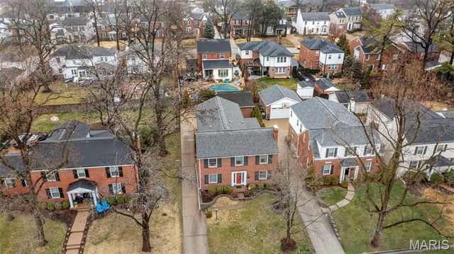 9345 Sonora Avenue, Brentwood, MO 63144