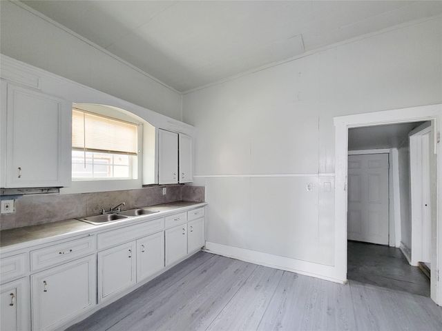 2405 Pannell Street, Houston, TX 77026