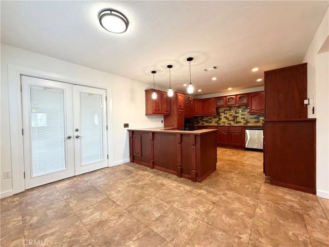 23775 Cruise Circle Drive, Canyon Lake, CA 92587