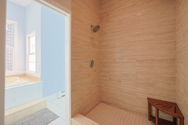 40 Channel St, Hull, MA 02045