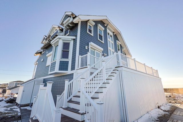 40 Channel St, Hull, MA 02045