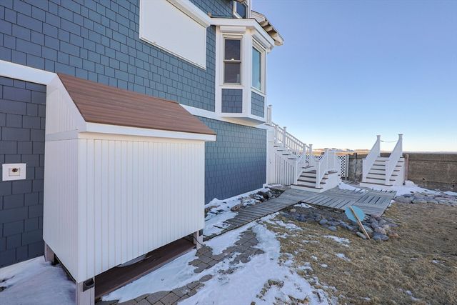 40 Channel St, Hull, MA 02045