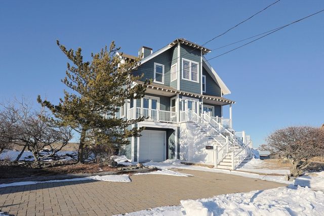 40 Channel St, Hull, MA 02045