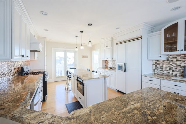 40 Channel St, Hull, MA 02045