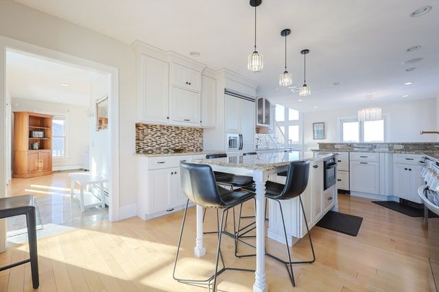 40 Channel St, Hull, MA 02045