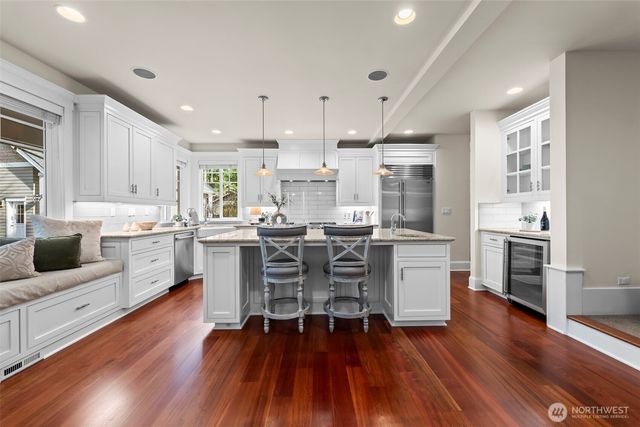 1051 Papago Drive, Fox Island, WA 98333